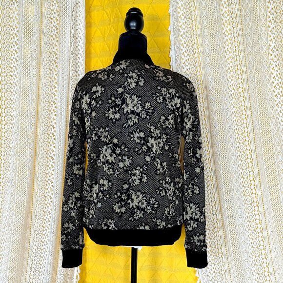 Vintage CP Sport Gold Metallic Floral Collared Sweater - Picture 4 of 9